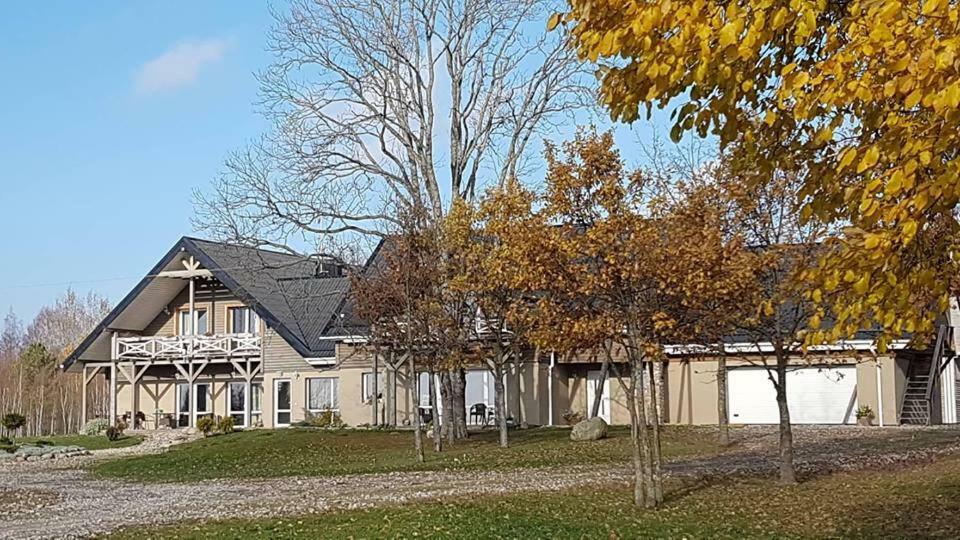 Villa Cheval Аукштадварис Экстерьер фото